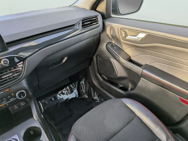 Used 2025 Gray Ford ST-Line image 14