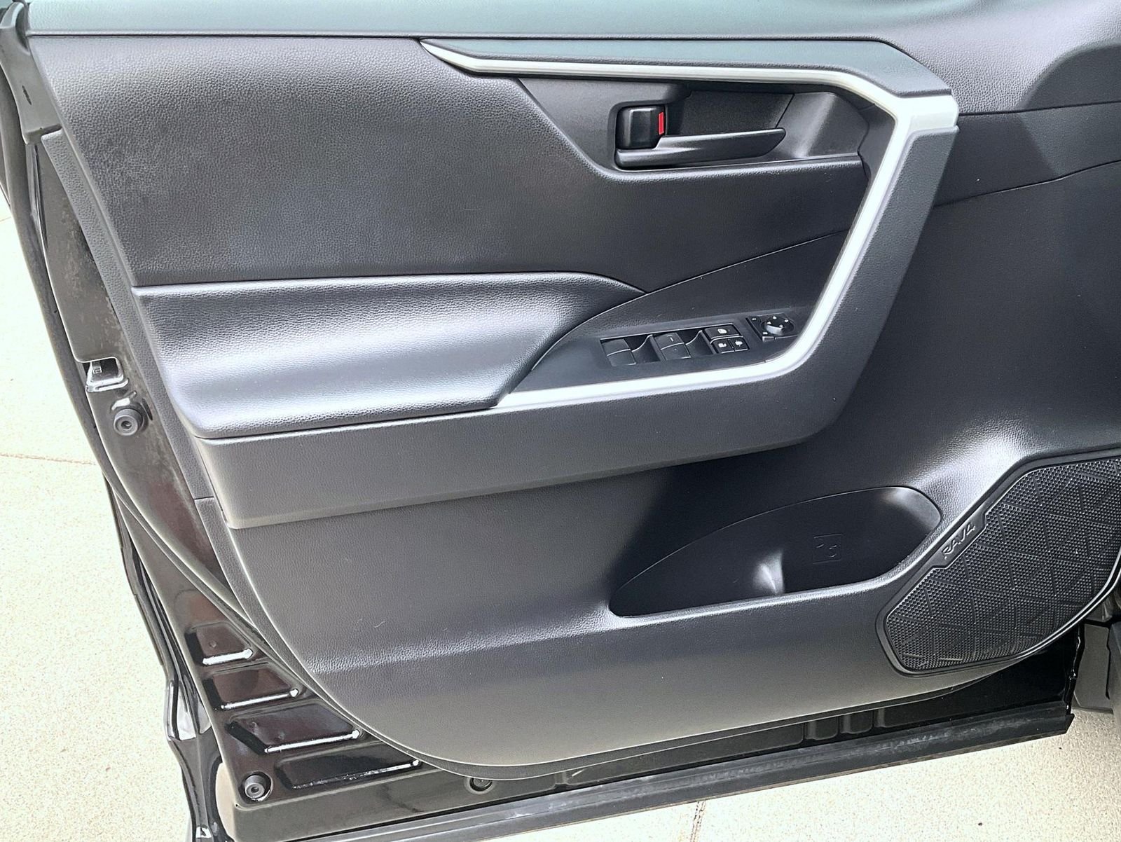 Used 2022 Black Toyota LE image 9