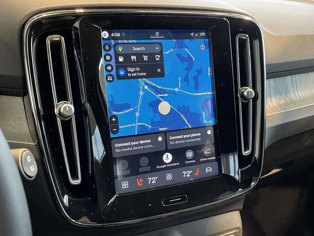 2026 Volvo XC40 Core - Photo 24