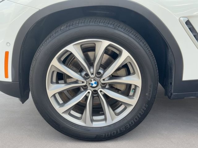 Used 2019 White BMW sDrive30i image 11