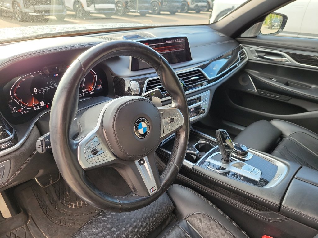 Used 2020 Bemina Gray Amber Effect BMW 750i xDrive image 24