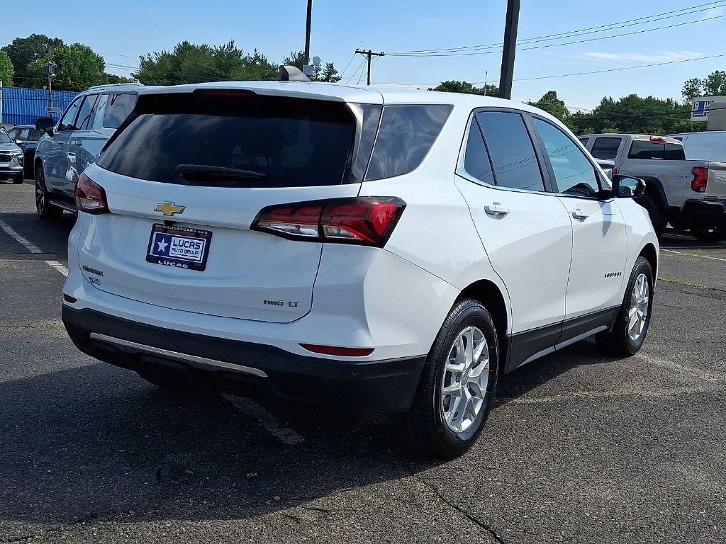 Used 2023 Summit White Chevrolet LT image 11