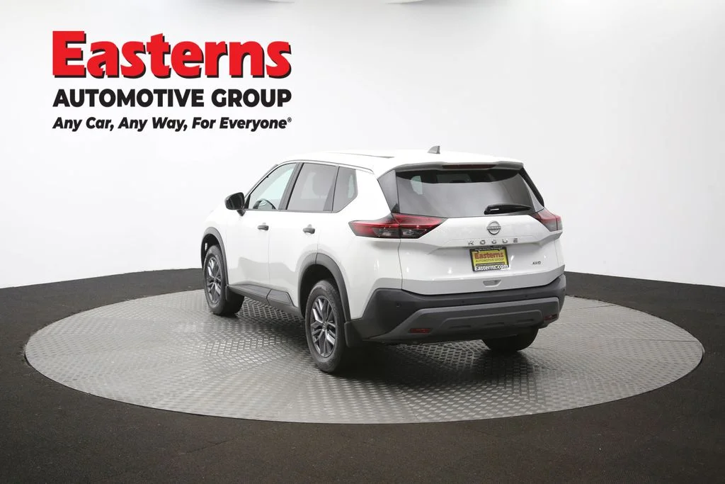 Used 2023 White Nissan S image 66