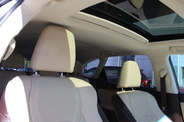 Used 2019 Silver Lexus 350L image 36