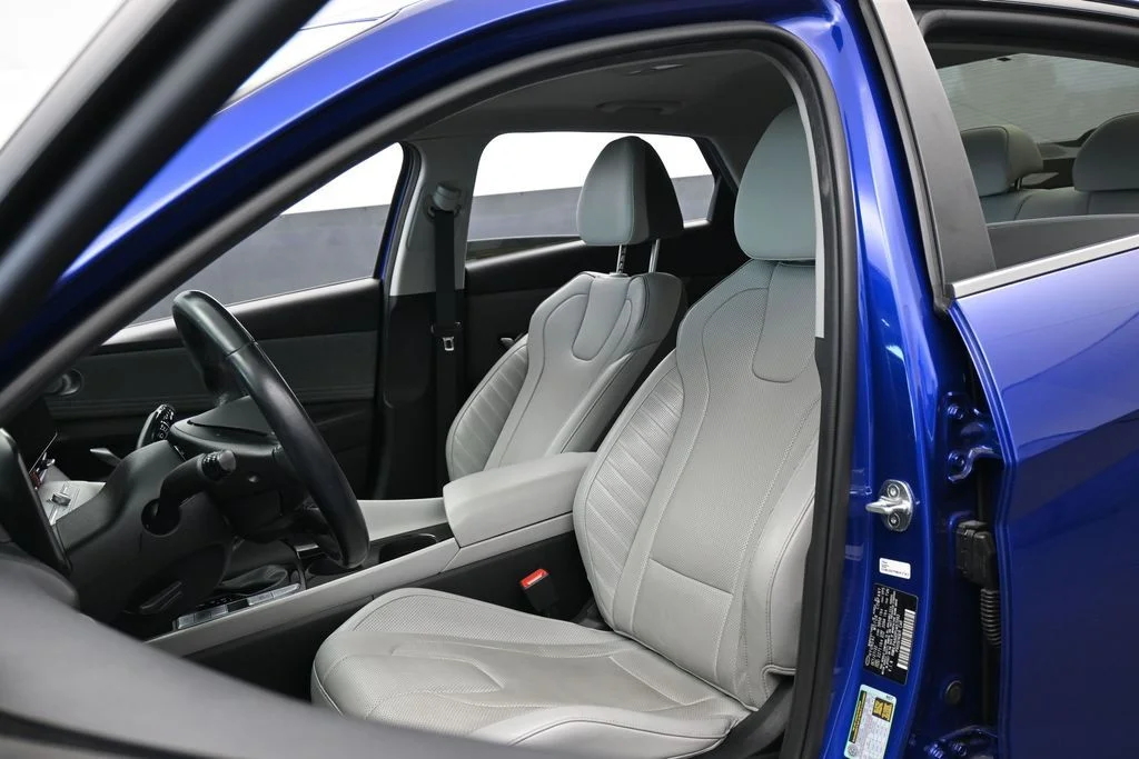 Used 2023 Blue Hyundai Limited image 11