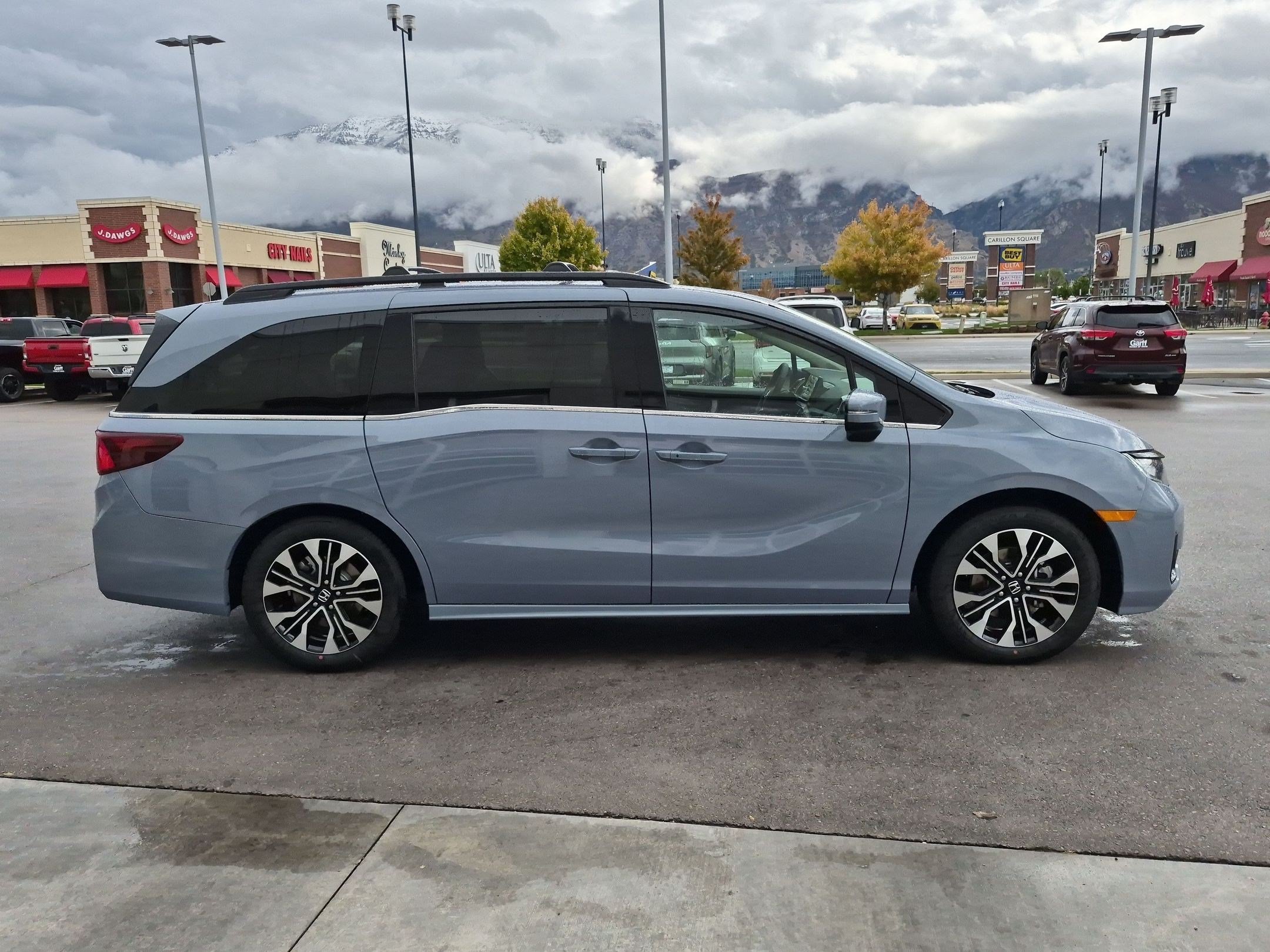 New 2027 Sonic Gray Pearl Honda Elite image 2