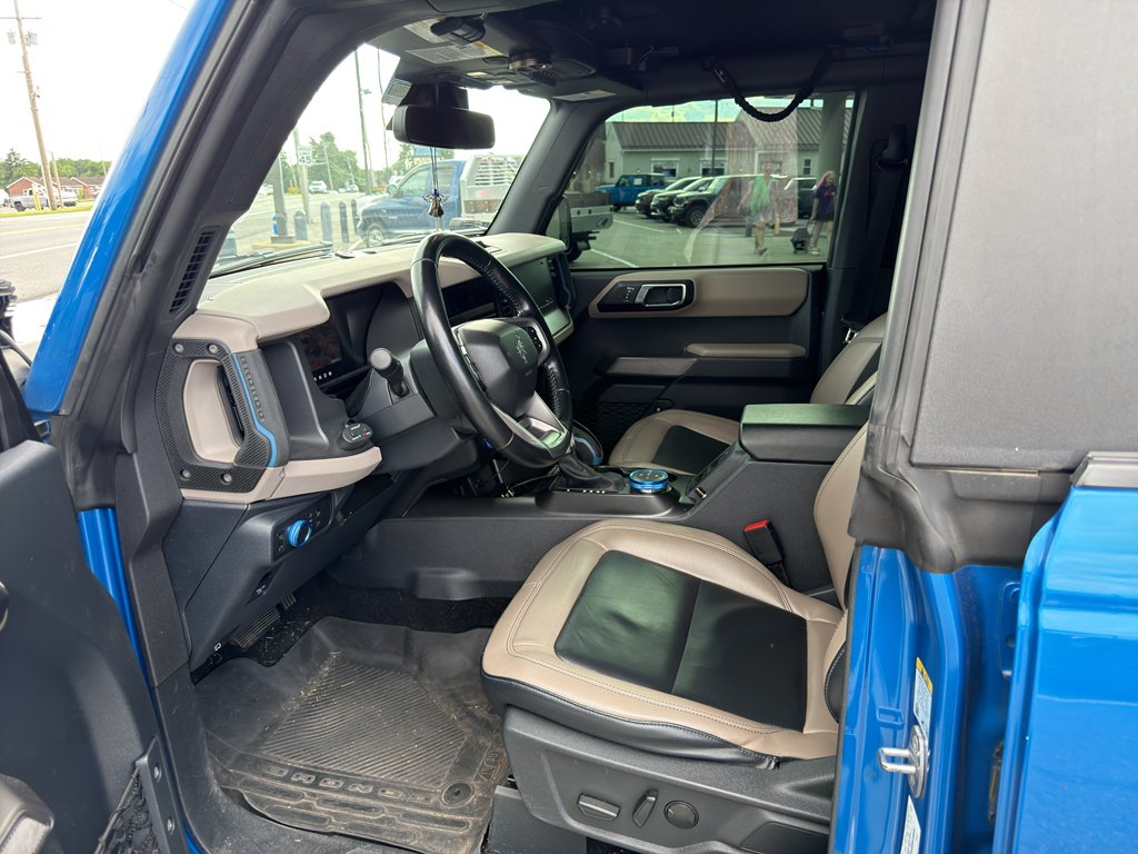 Used 2022 Velocity Blue Metallic Ford Wildtrak image 3