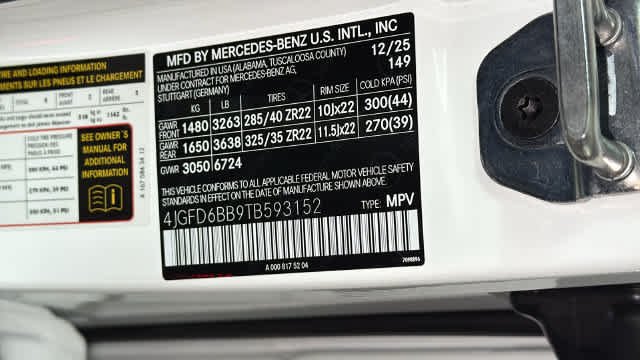 New 2026 Polar White Mercedes-Benz AMG® GLE 53 image 12