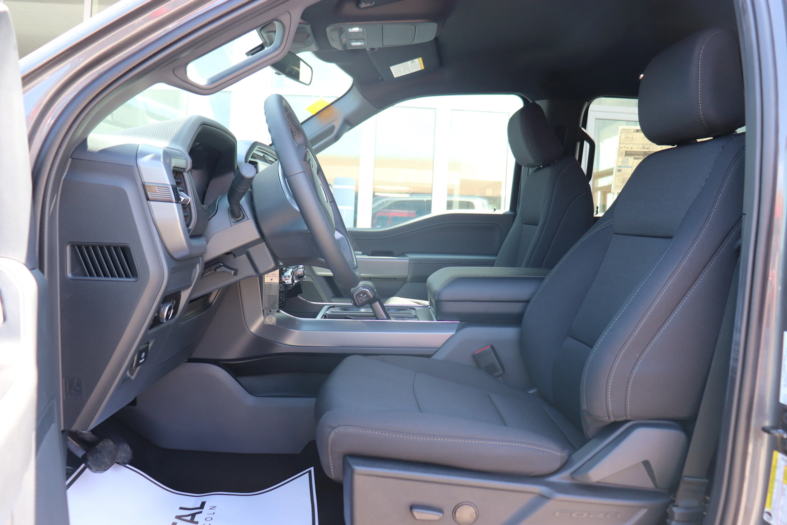 New 2026 CARBONIZED GREY METALLIC Ford XLT image 8