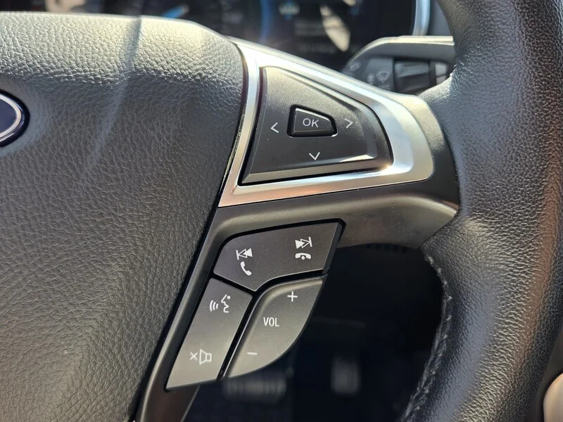 Used 2021 White Metallic FORD TITANIUM image 26
