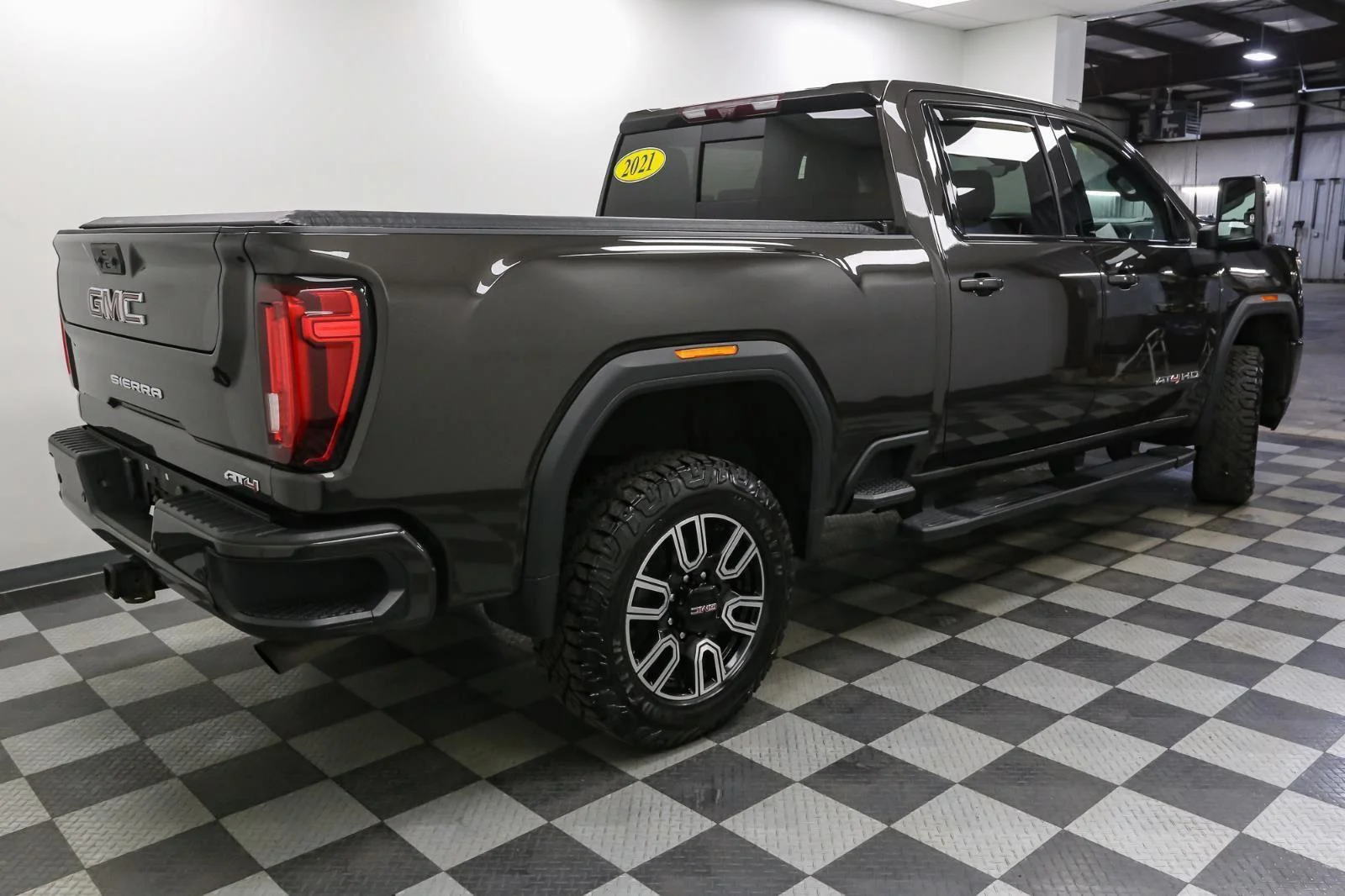 Used 2021 Brownstone Metallic GMC AT4 image 10