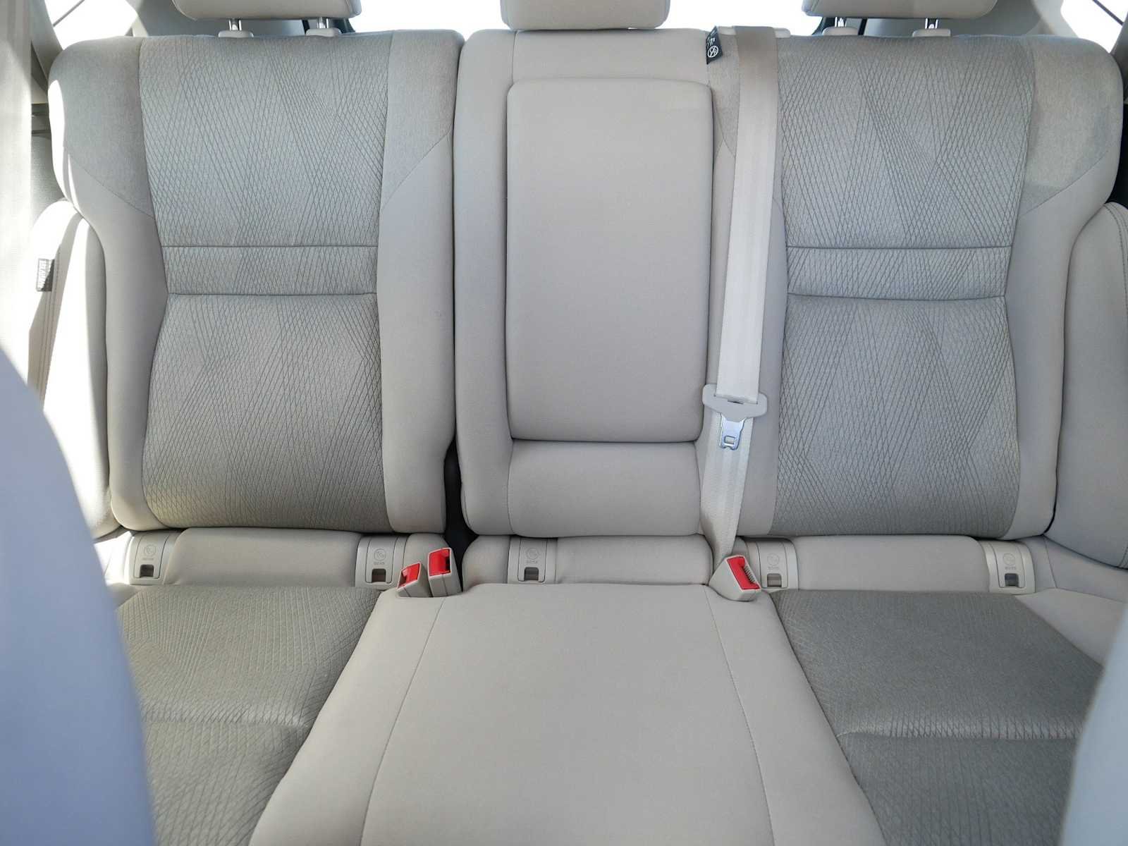 2025 Nissan Rogue SV - Photo 13