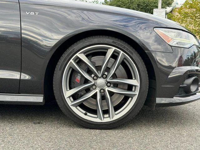 Used 2017  Audi 4.0T Prestige image 31