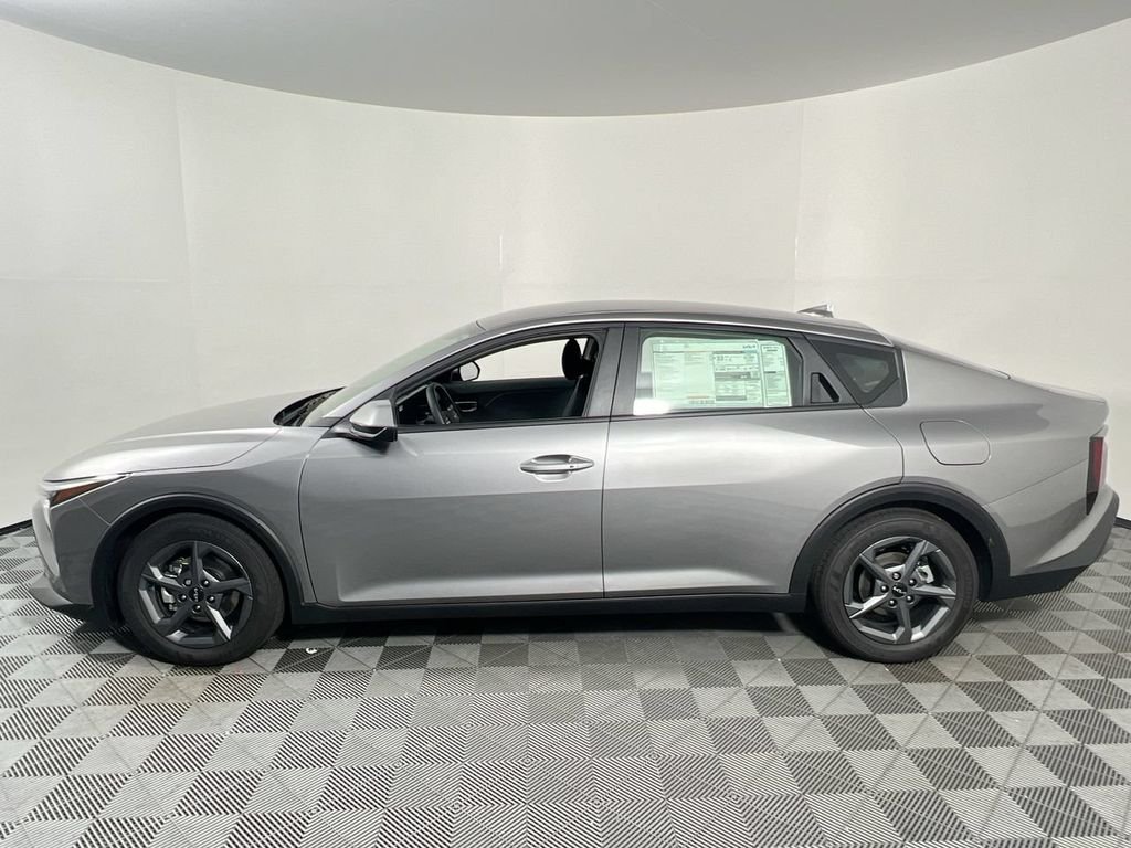 New 2026 Steel Gray Kia LXS image 7