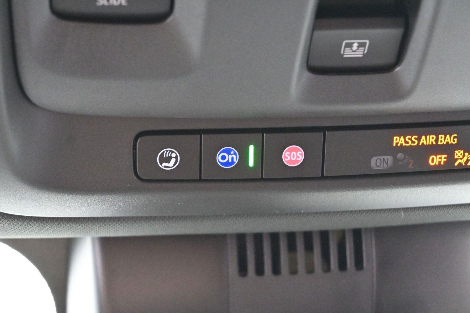Used 2025 Iridescent Pearl Tricoat Chevrolet High Country image 29