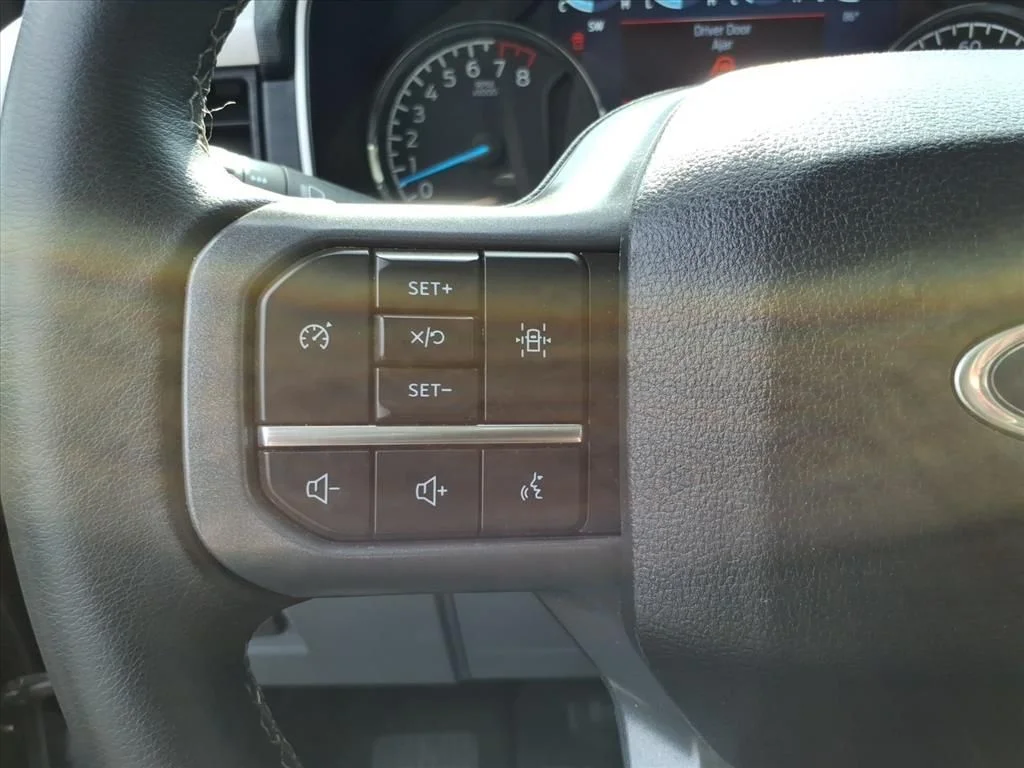 Used 2023 Blue Ford XLT image 16