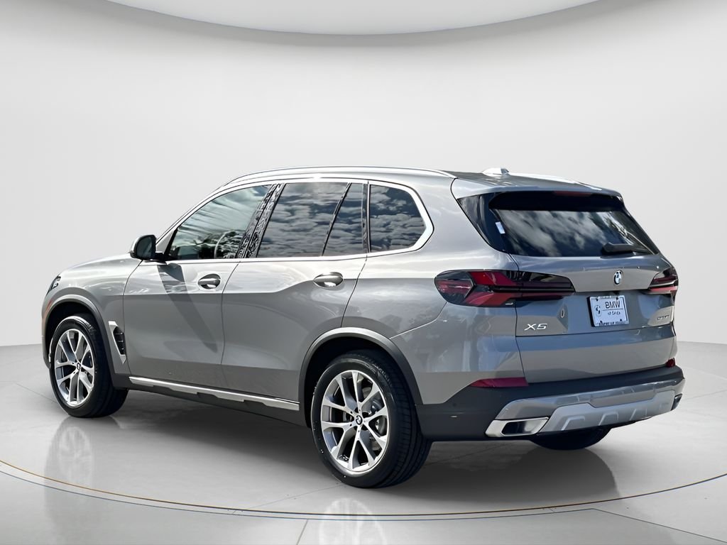 New 2026 Skyscraper Grey Metallic BMW sDrive40i image 11