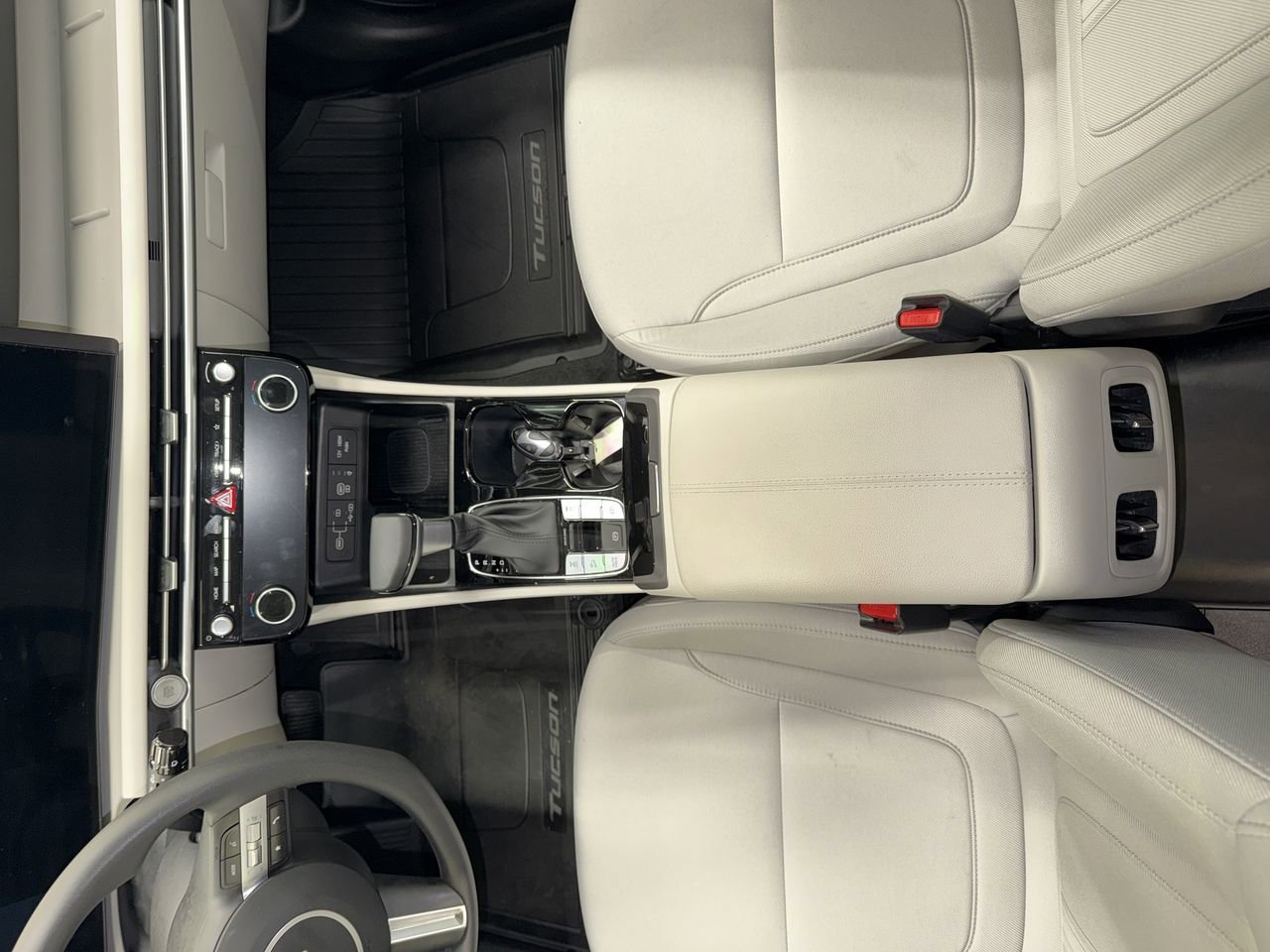 2025 Hyundai Tucson SEL - Photo 22