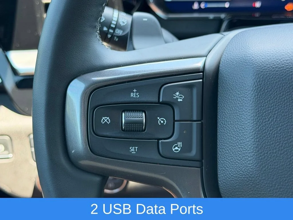 Used 2025 Iridescent Pearl Tricoat Chevrolet High Country image 18