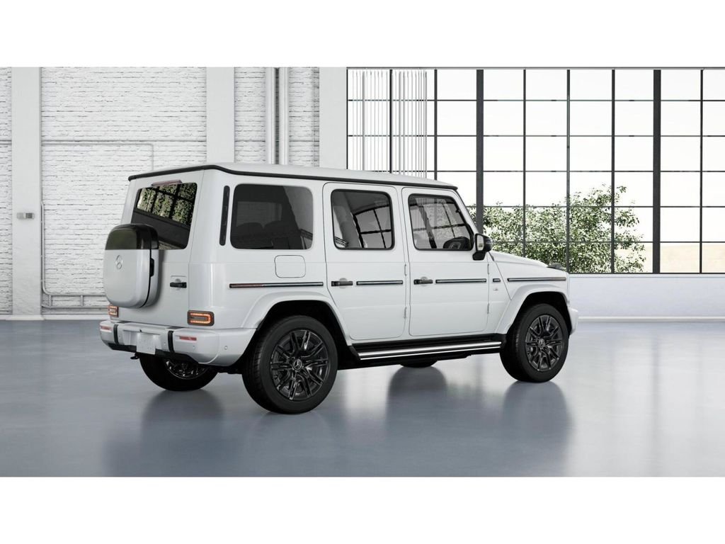 Used 2025 MANUFAKTUR Moonlight White Magno Mercedes-Benz G 580 image 20