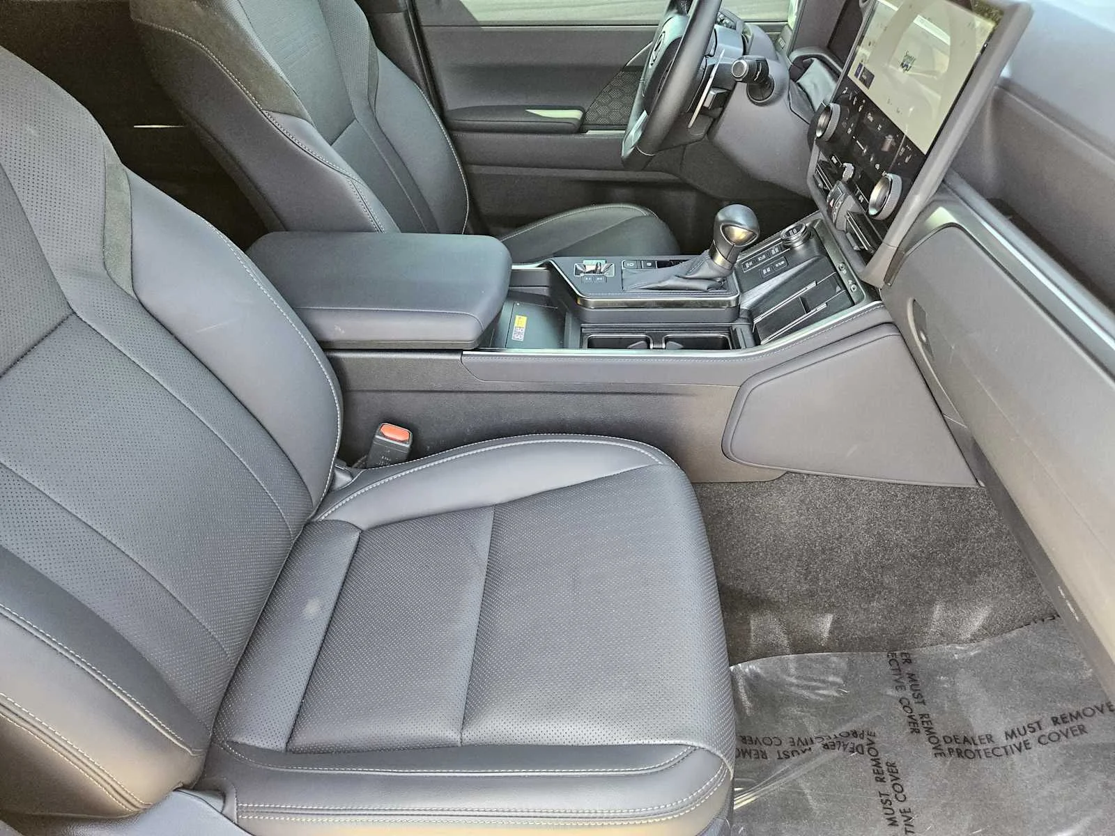 Certified Used 2025 NORI GREEN PEARL (6X4) / Lexus Overtrail+ image 9