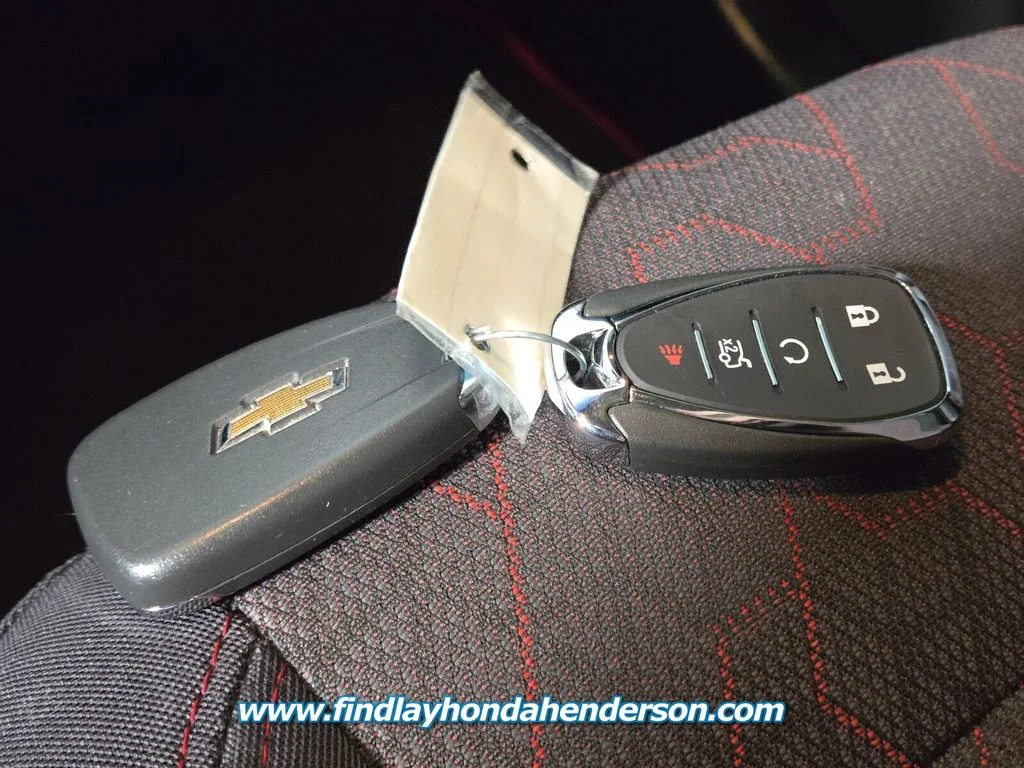 Used 2020 Blue Metallic Chevrolet LT image 30