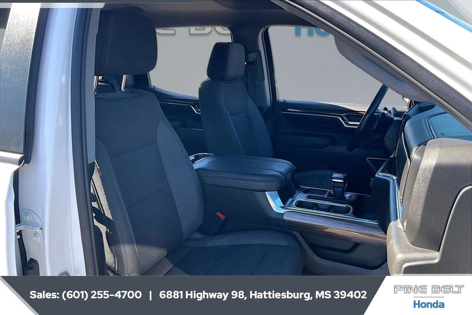 Used 2023 Summit White Chevrolet RST image 6