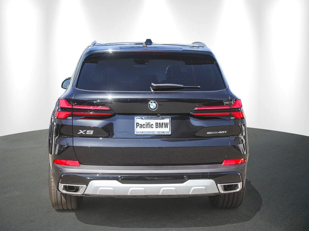 New 2026 Black Sapphire Metallic BMW sDrive40i image 5