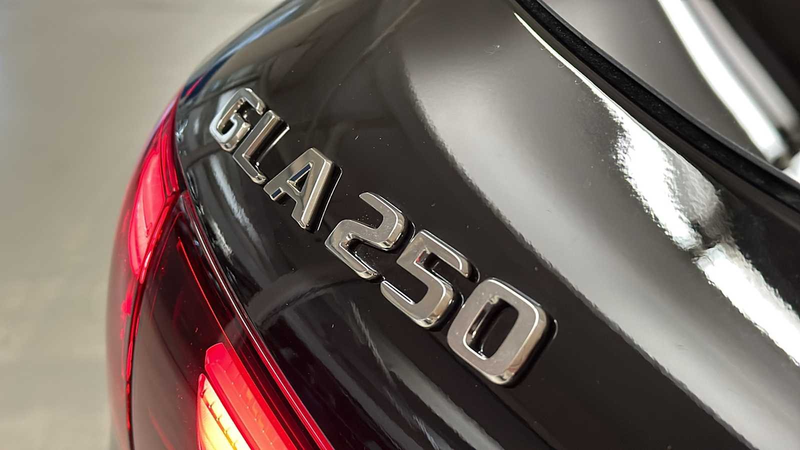 New 2026 Night Black Mercedes-Benz GLA 250 image 9