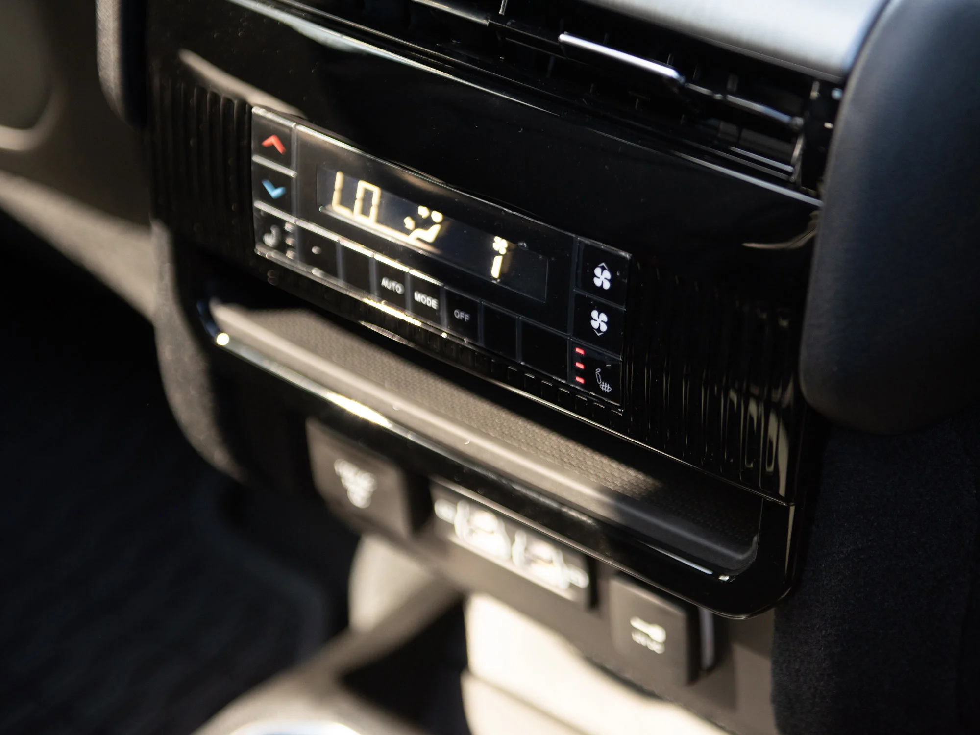 New 2026 Black Jeep Limited Reserve* image 31