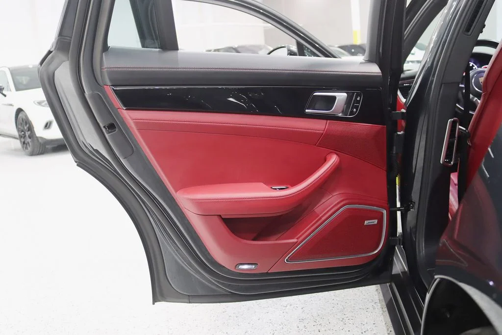 Used 2020 Black Porsche 4S image 34