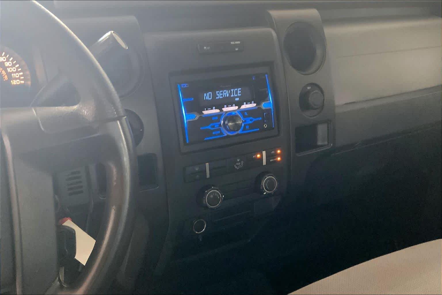 Used 2014 Oxford White Ford XL image 5