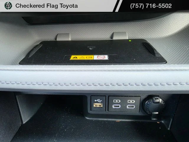 Used 2023 Wind Chill Pearl Toyota XLE image 19