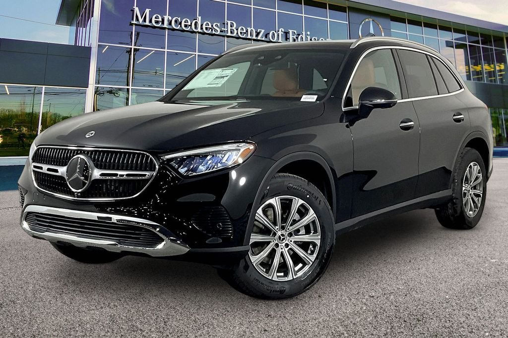 New 2026 Black Mercedes-Benz GLC 300 image 2