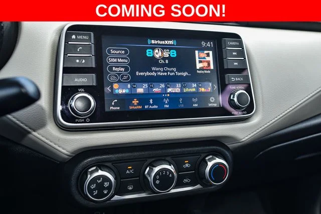 Used 2021 Black Nissan 1.6 SV image 29