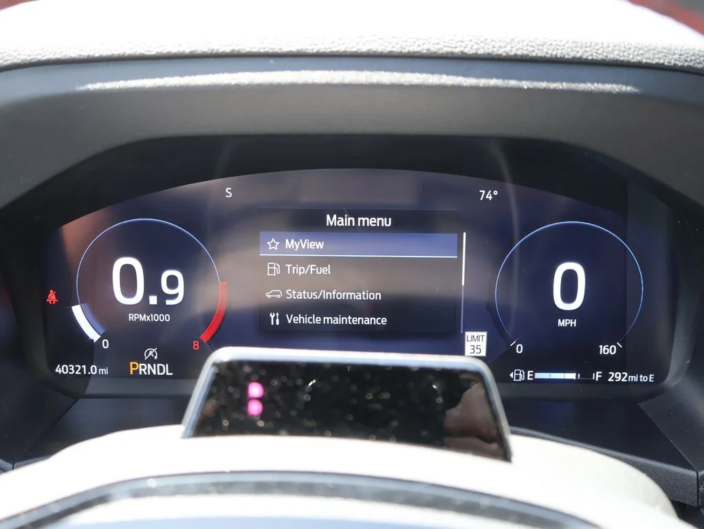 Used 2025 Gray Ford ST-Line image 31