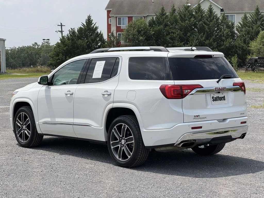 Used 2017 White GMC Denali image 6