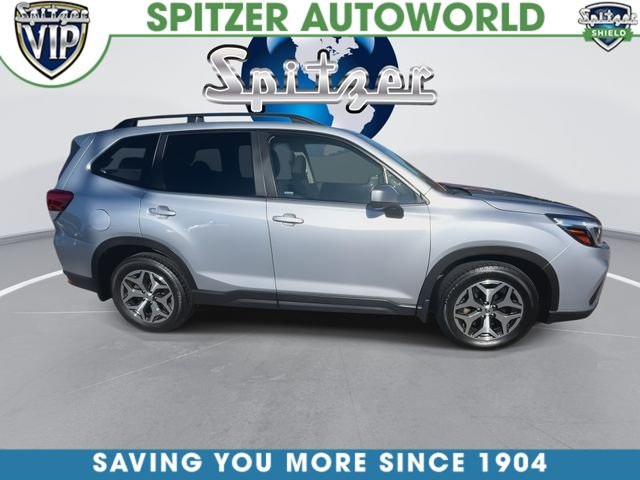 Used 2021 Silver Subaru Premium image 10