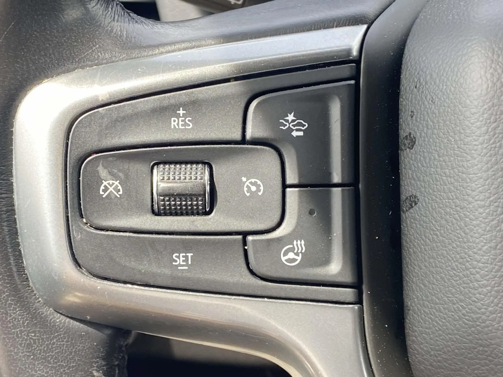 Used 2021 Beige Chevrolet Premier image 27