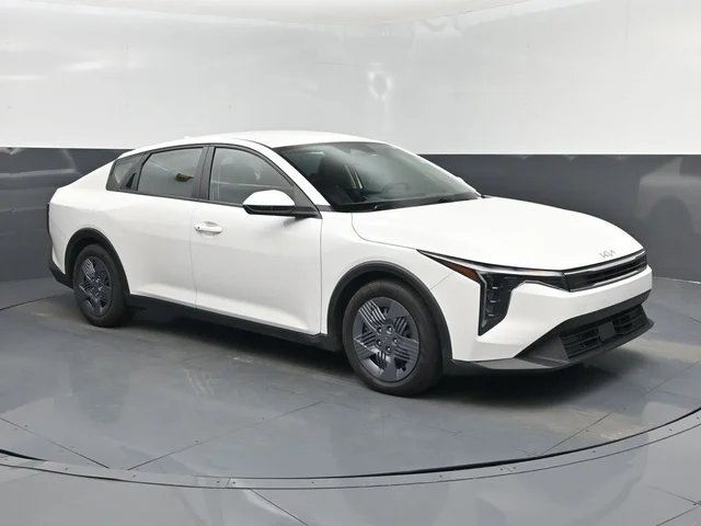 2025 Kia K4 LX