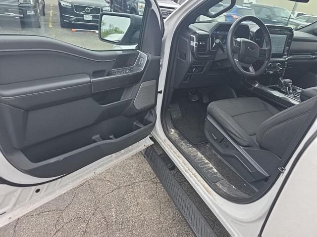 Used 2023 White Ford XLT image 13