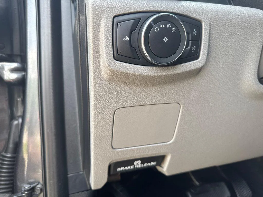 Used 2019 Magnetic Metallic Ford XLT 4WD Crew Cab 6.75 Box image 15
