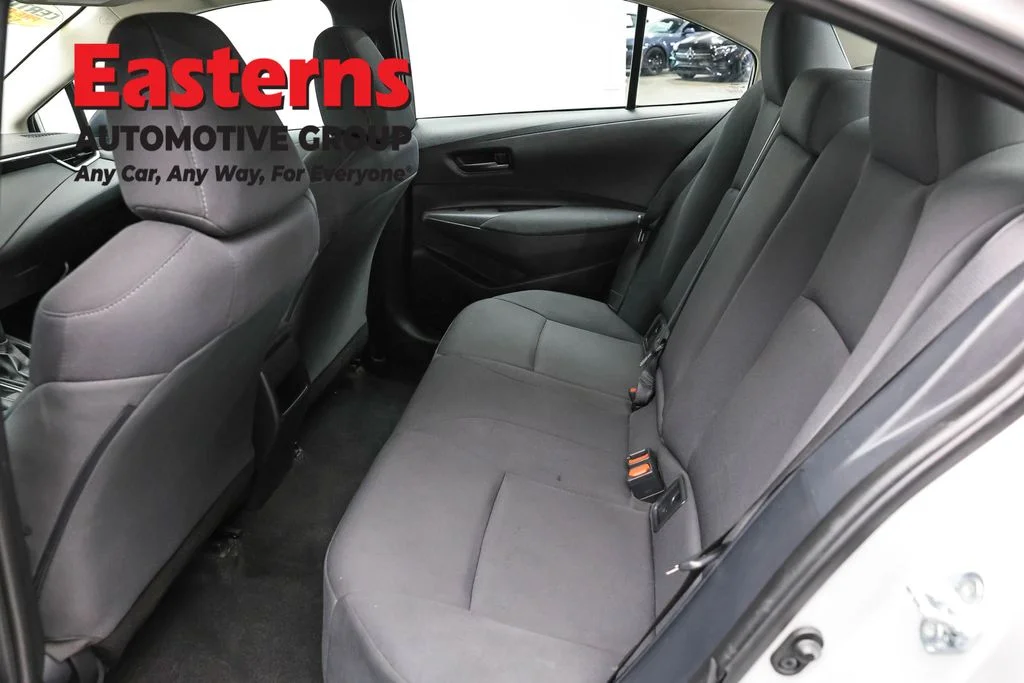 Used 2022 Silver Toyota LE image 20