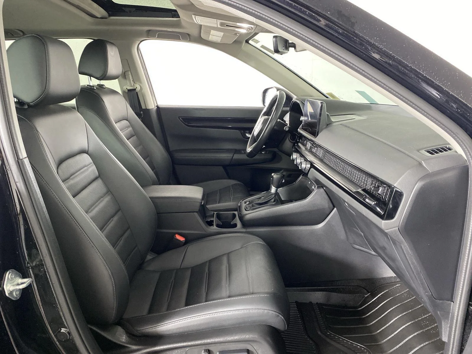 Used 2024  Honda EX-L image 28