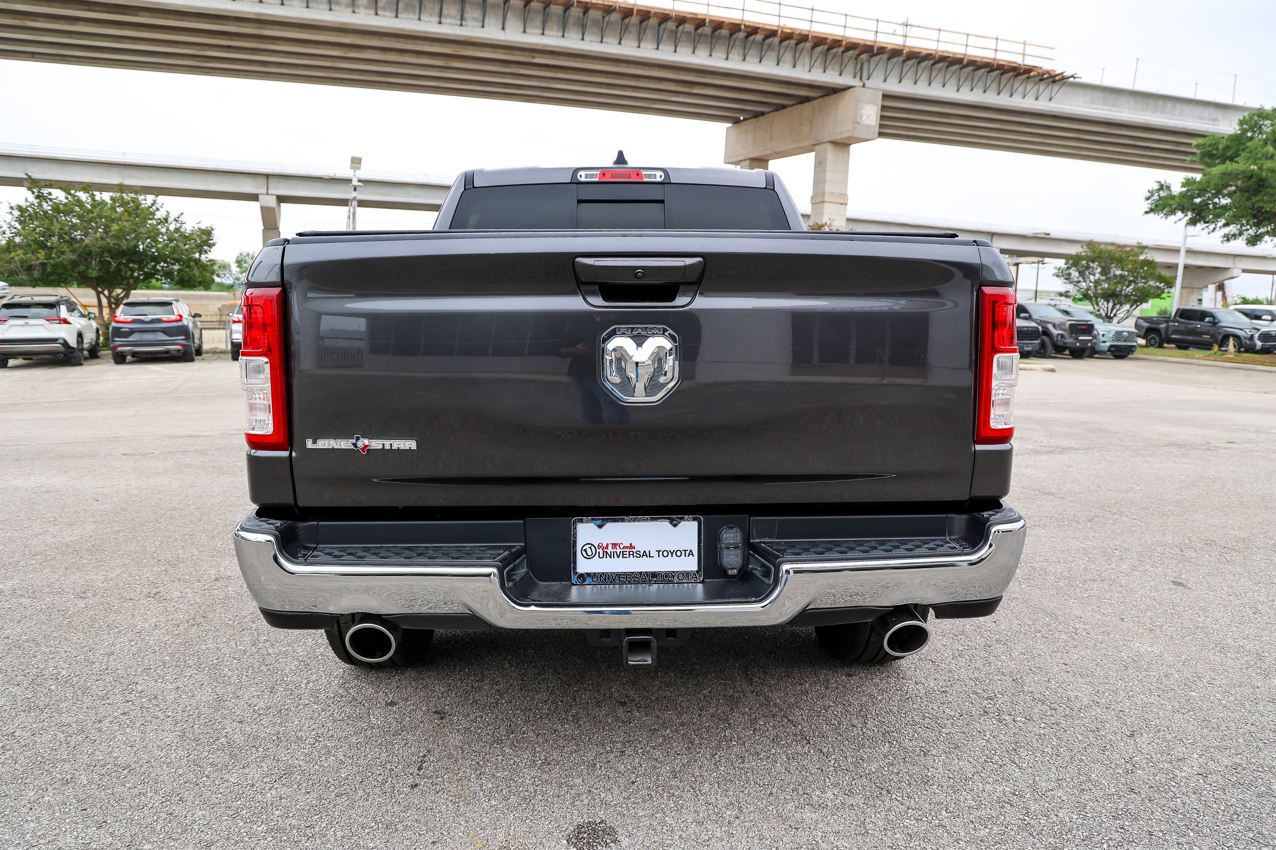 Used 2022 Granite Crystal Metallic Clearcoat Ram Lone Star image 7