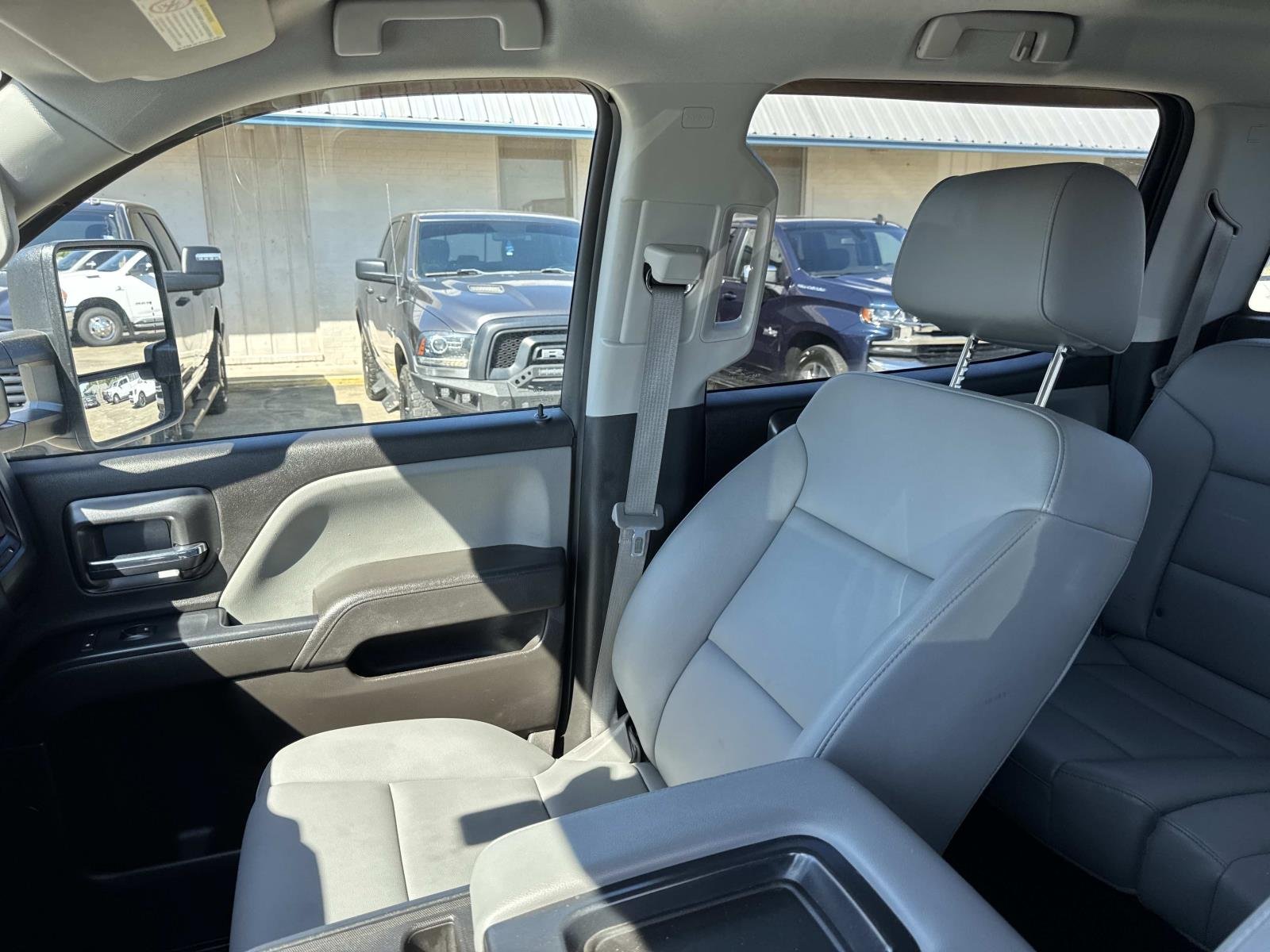 Used 2016 Summit White Chevrolet Work Truck image 15