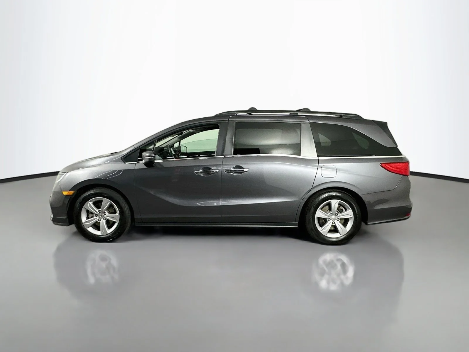 Used 2019 Modern Steel Metallic Honda EX-L image 4