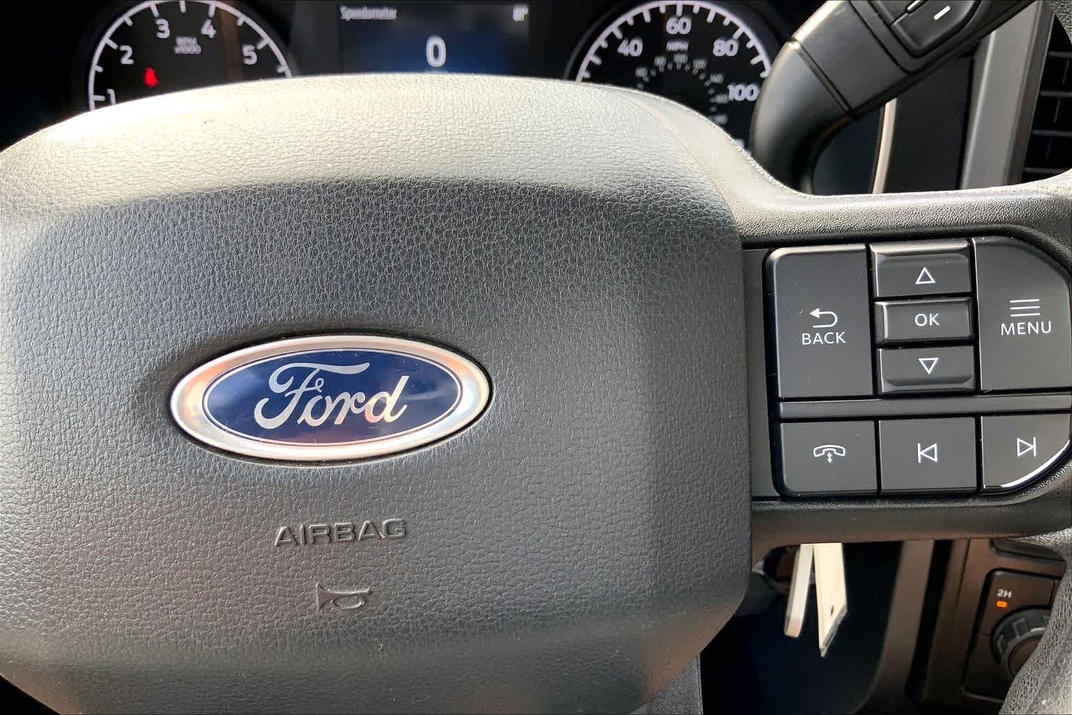 Used 2022 Oxford White Ford XLT image 25