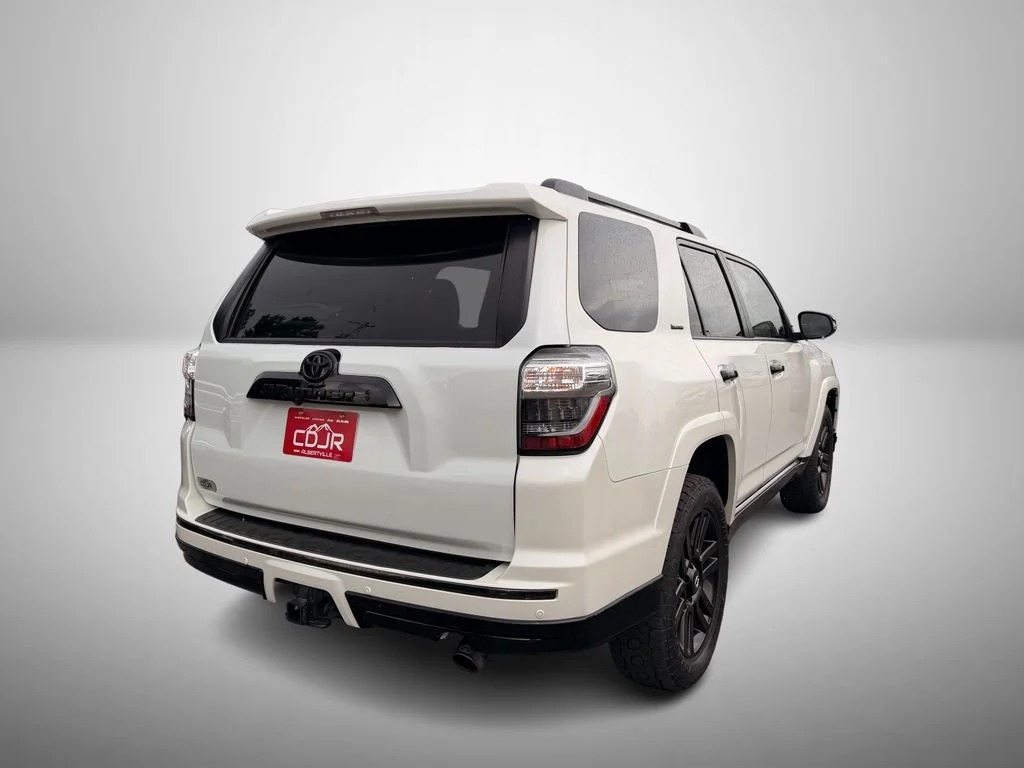 Used 2021 White Toyota Nightshade image 4