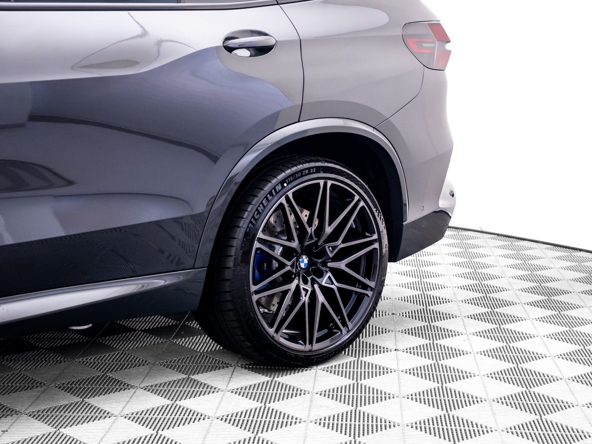 New 2026 Dravit Grey Metallic BMW Competition image 37